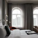St. George Hotel
