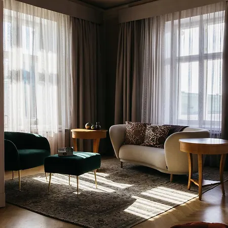 St. George Hotel